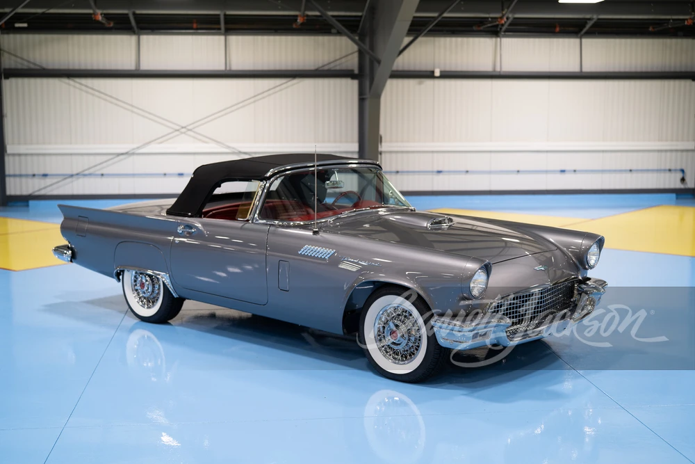 1957 Ford Thunderbird 1st Gen - Image 27 of 31