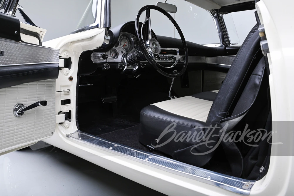 1957 Ford Thunderbird 1st Gen - Image 14 of 31