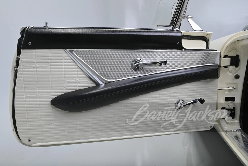 1957 Ford Thunderbird 1st Gen - Image 20 of 31