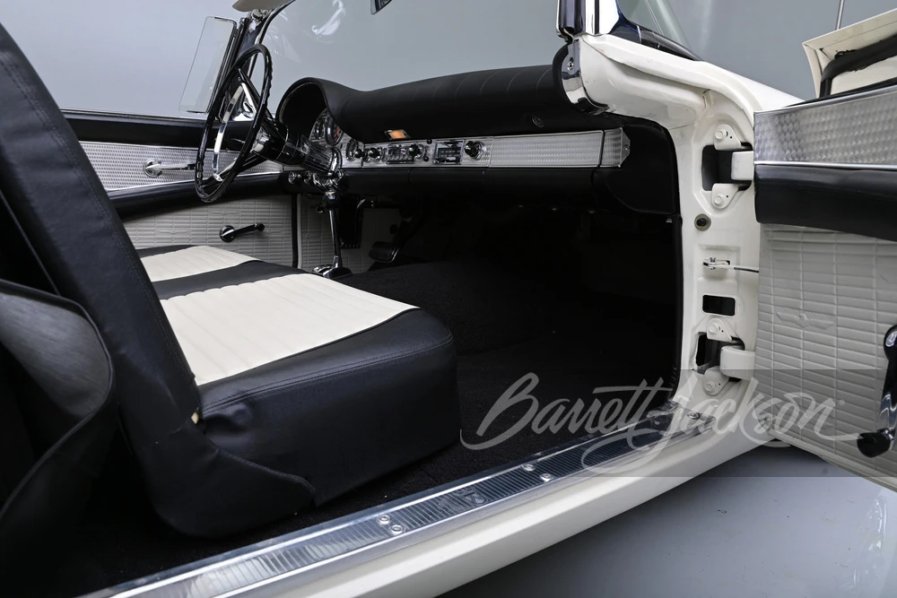 1957 Ford Thunderbird 1st Gen - Image 18 of 31