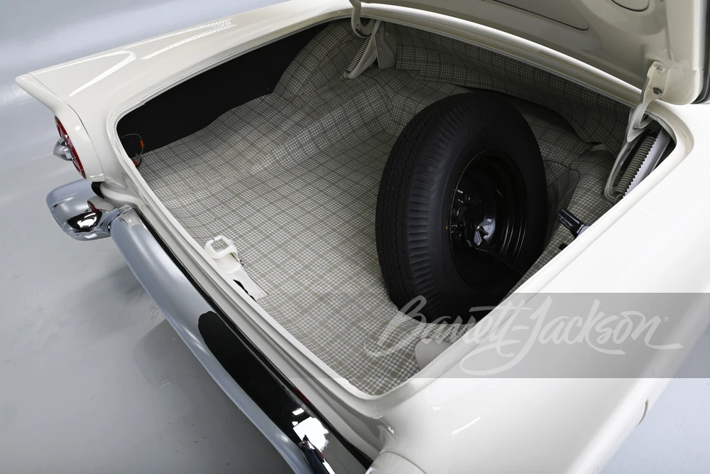 1957 Ford Thunderbird 1st Gen - Image 24 of 31