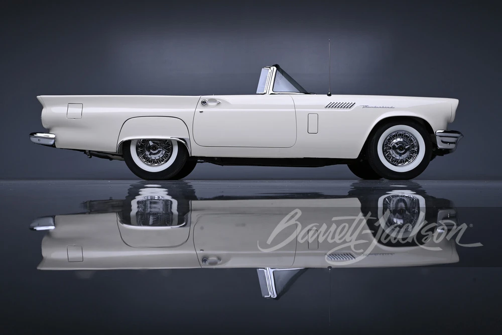 1957 Ford Thunderbird 1st Gen - Image 28 of 31