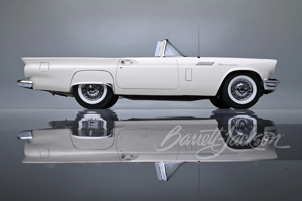 1957 Ford Thunderbird 1st Gen - Image 29 of 31