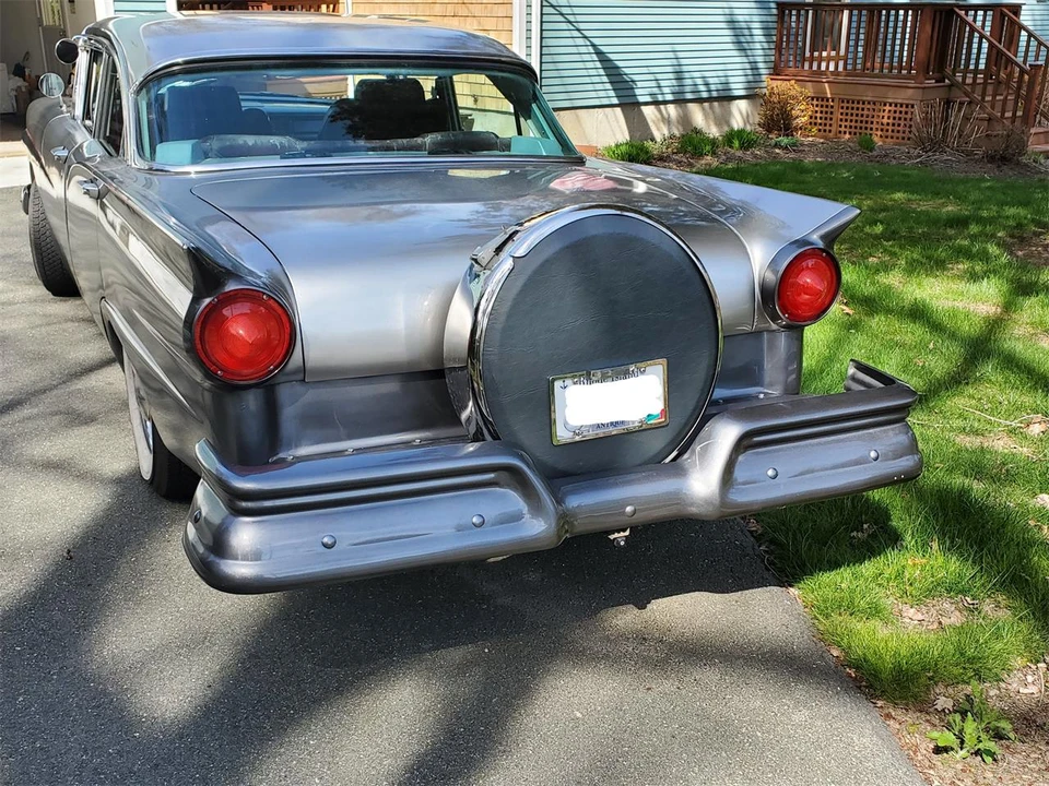 1957 Ford Customline - Image 6 of 14
