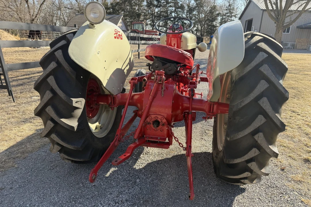1957 Ford Tractor - Image 7 of 7