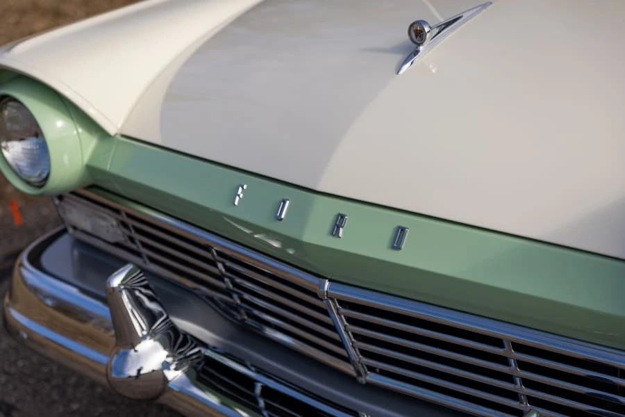 1957 Ford Country Squire - Image 14 of 31