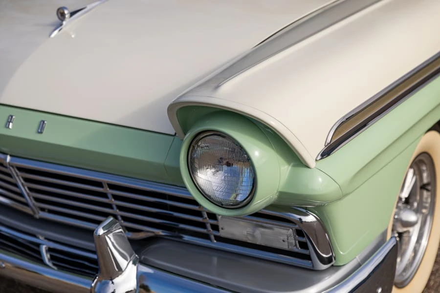1957 Ford Country Squire - Image 18 of 31