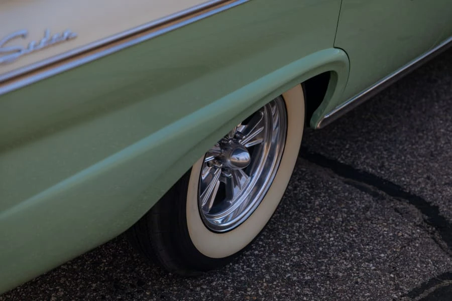 1957 Ford Country Squire - Image 10 of 31