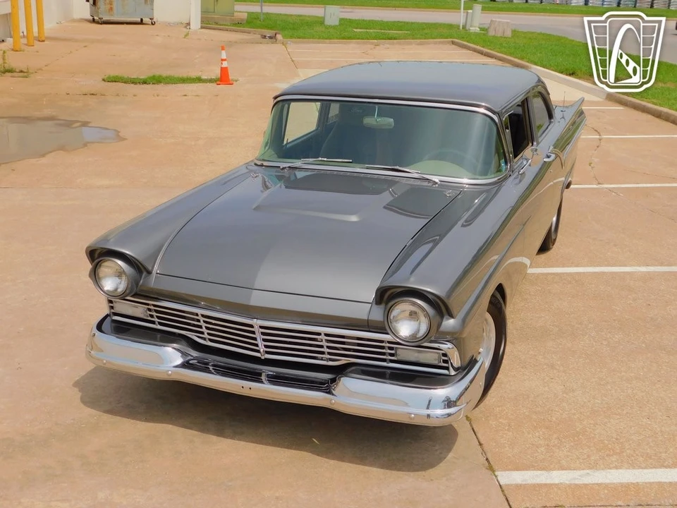 1957 Ford Customline - Image 5 of 12