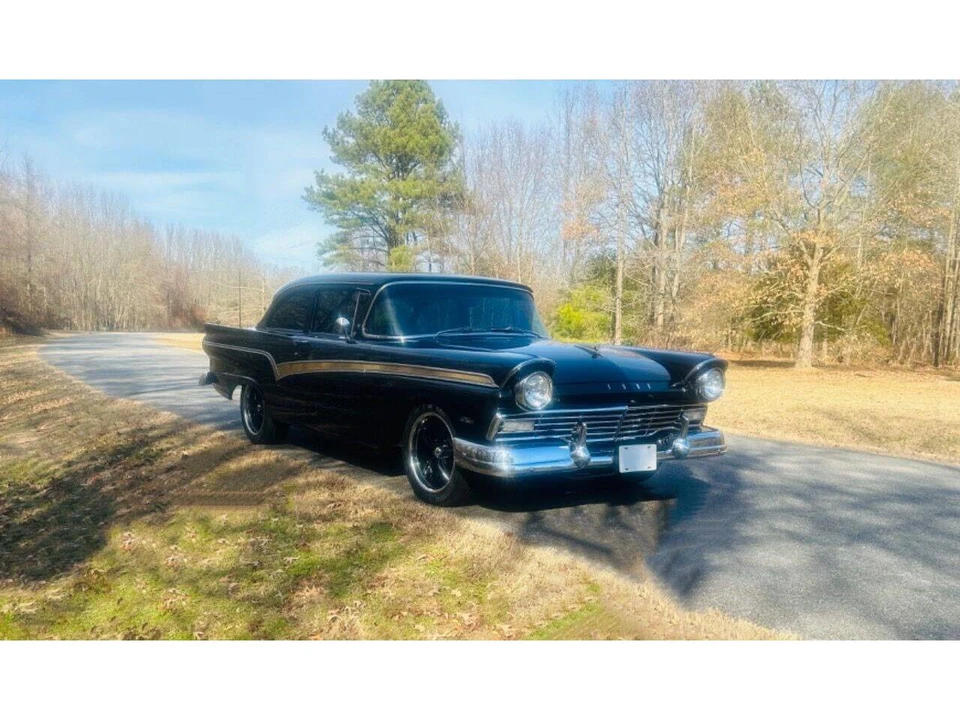 1957 Ford Customline - Image 10 of 31