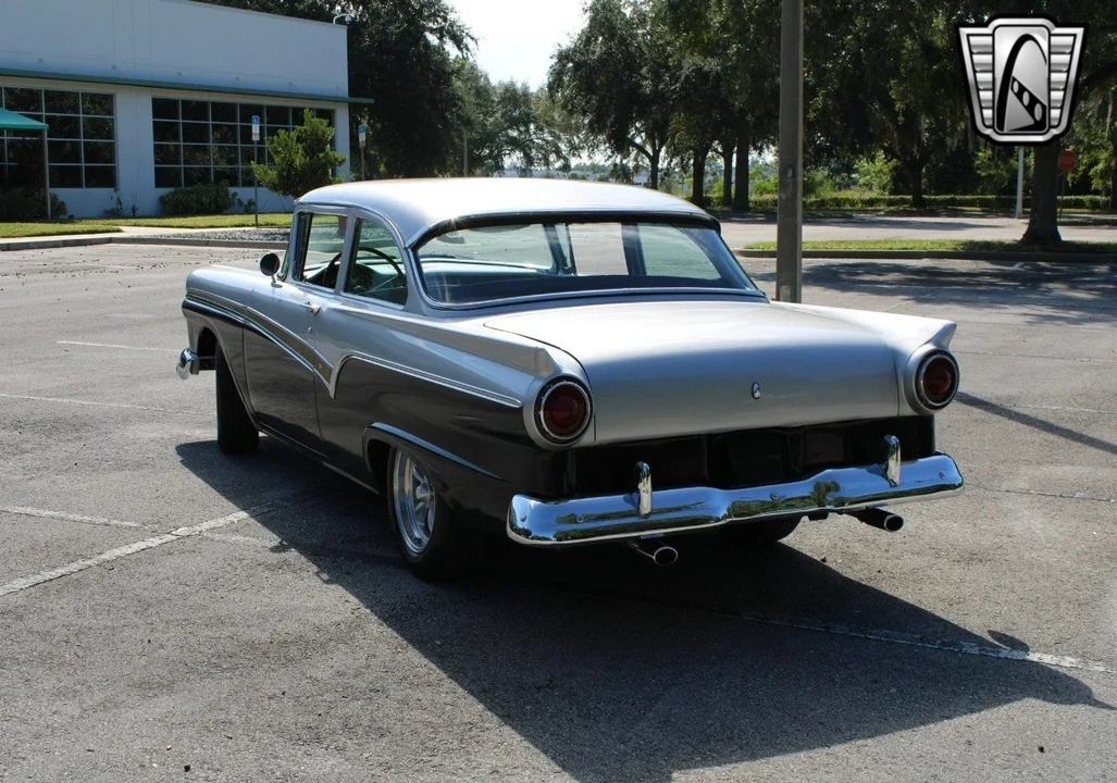 1957 Ford Customline - Image 5 of 12