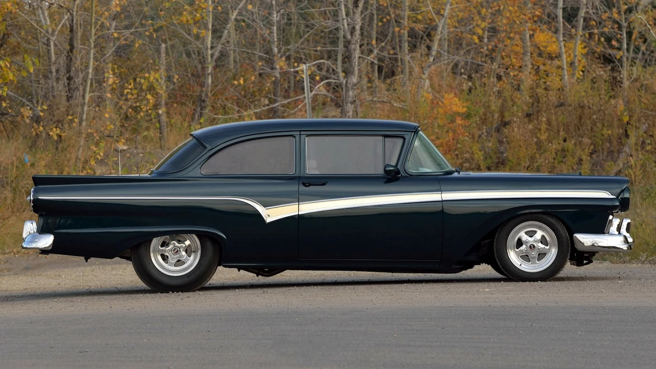 1957 Ford Fairlane 2nd Gen - Image 2 of 28