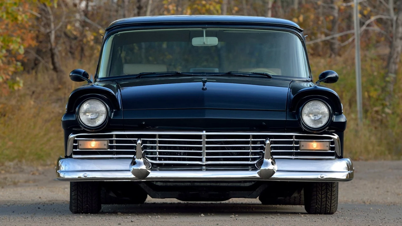 1957 Ford Fairlane 2nd Gen - Image 14 of 28