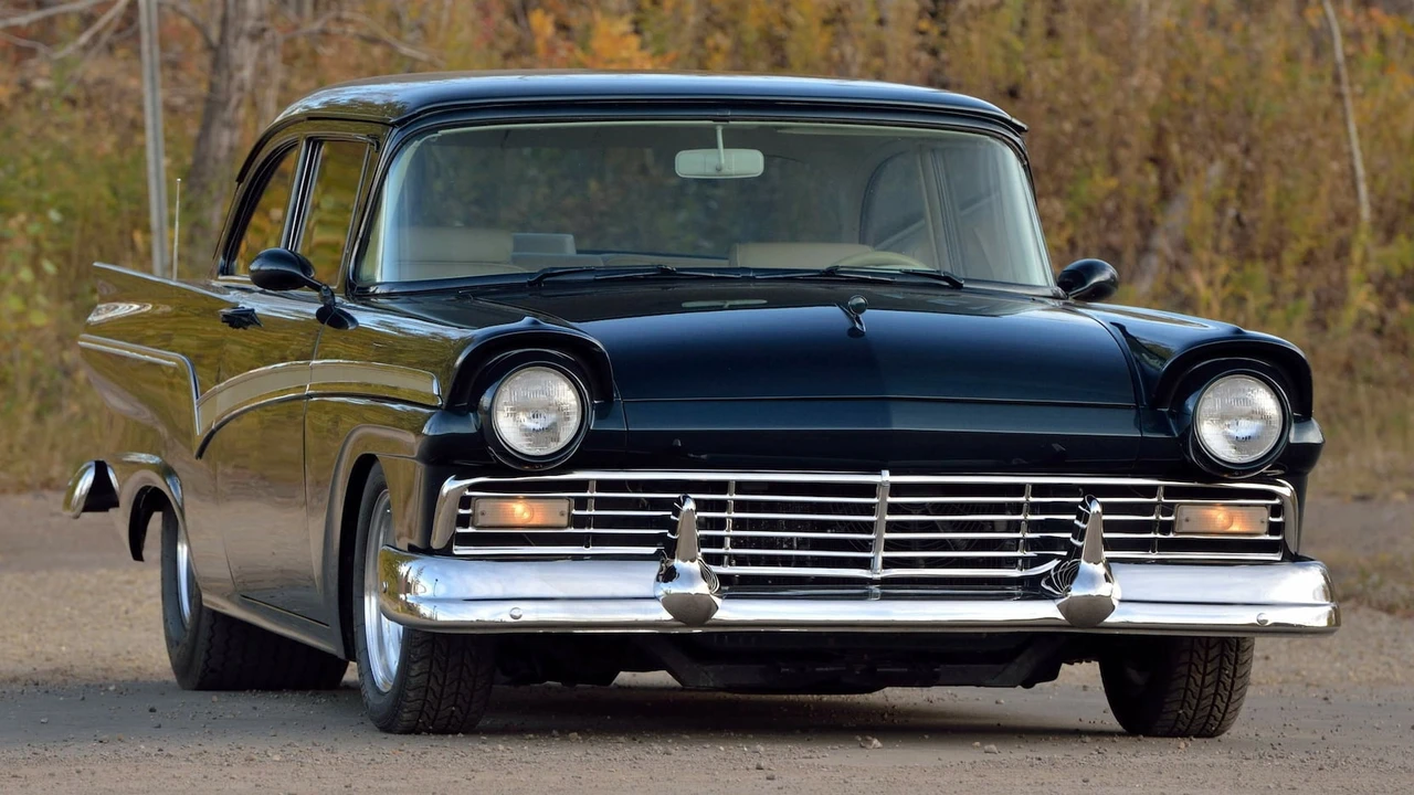 1957 Ford Fairlane 2nd Gen - Image 25 of 28