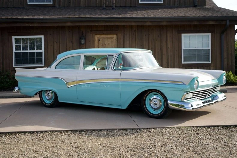 1957 Ford Customline - Image 6 of 17