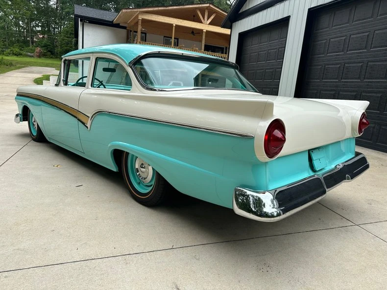 1957 Ford Customline - Image 10 of 17