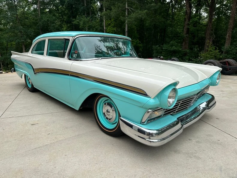 1957 Ford Customline - Image 5 of 17