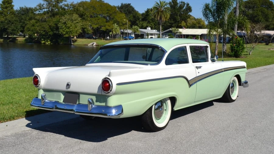 1957 Ford Customline - Image 11 of 12