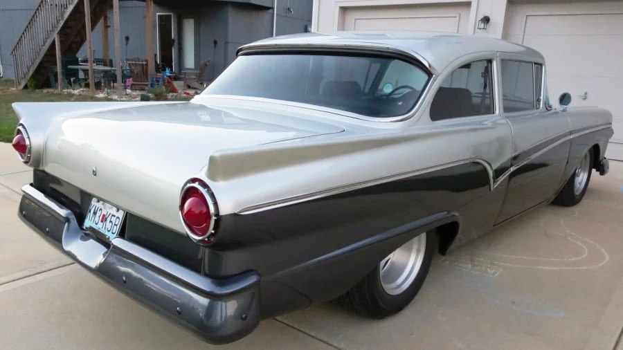 1957 Ford Fairlane 2nd Gen - Image 10 of 11