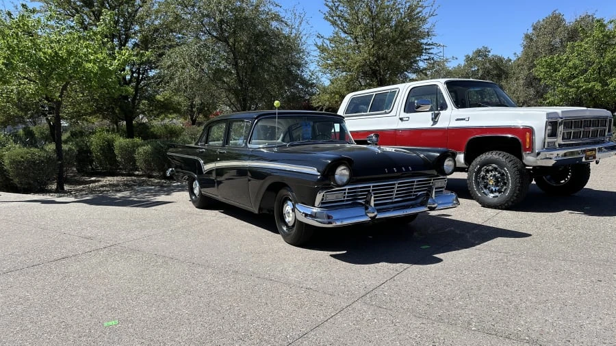 1957 Ford Customline - Image 3 of 9
