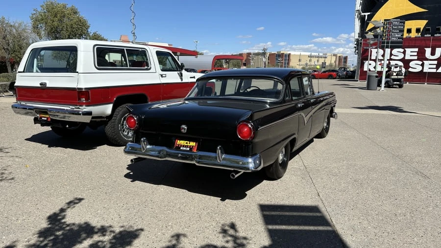 1957 Ford Customline - Image 2 of 9