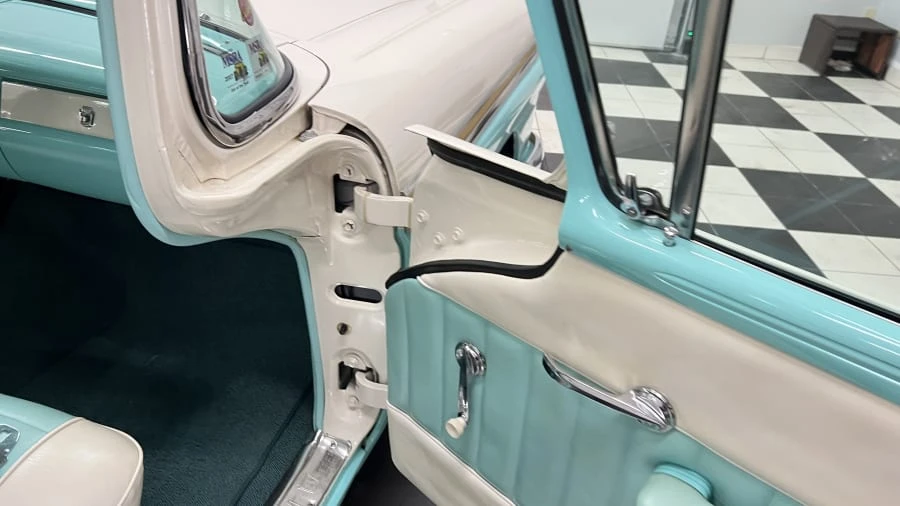 1957 Ford Customline - Image 12 of 20