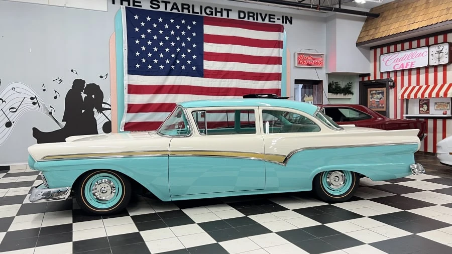 1957 Ford Customline - Image 2 of 20