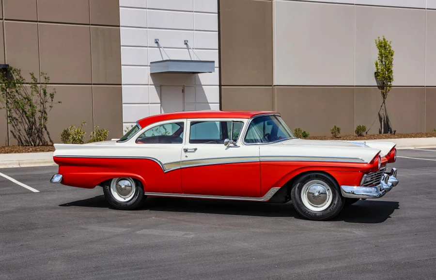 1957 Ford Customline - Image 2 of 31