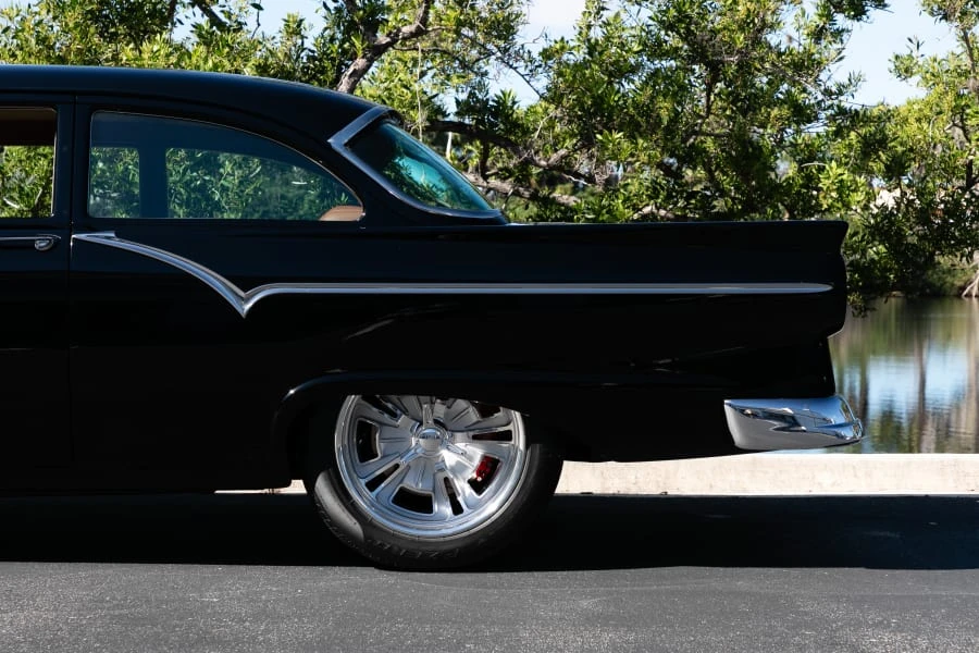 1957 Ford Customline - Image 5 of 31