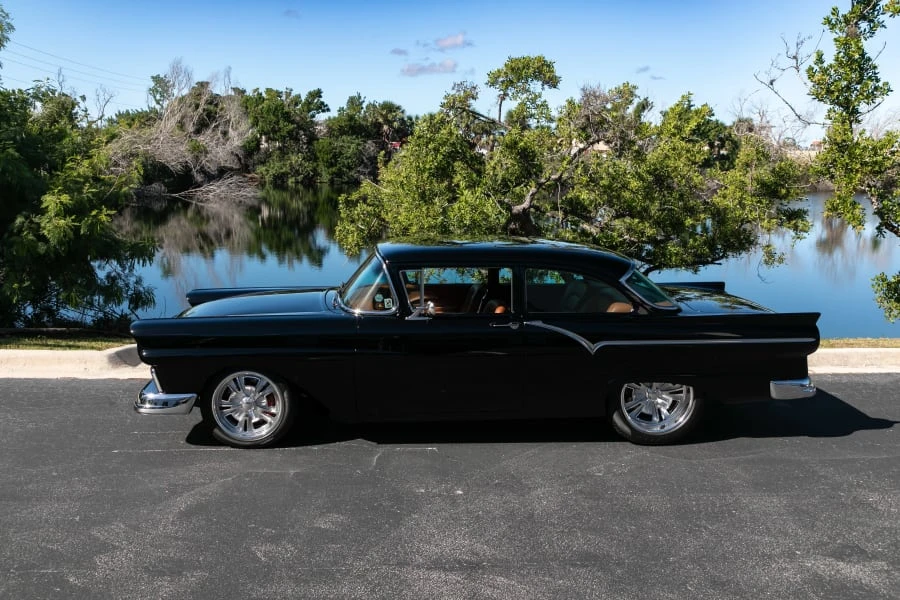 1957 Ford Customline - Image 2 of 31