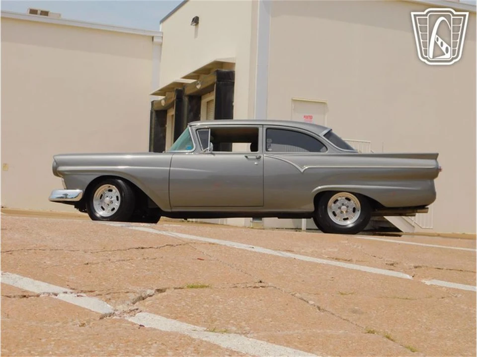 1957 Ford Customline - Image 12 of 31