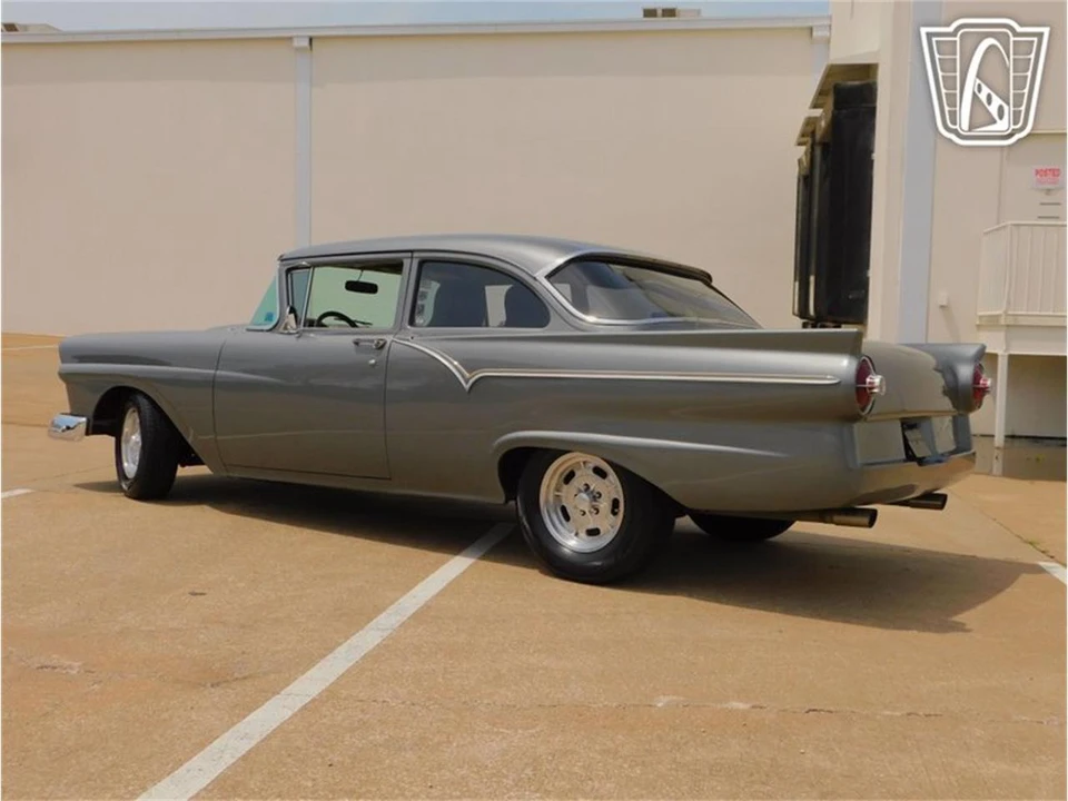 1957 Ford Customline - Image 14 of 31