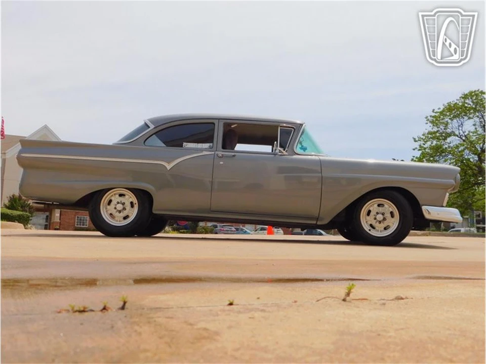 1957 Ford Customline - Image 30 of 31