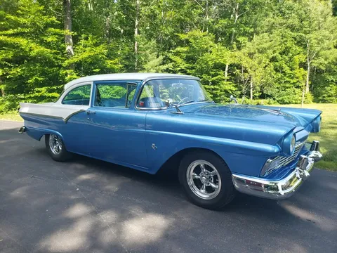 1957 Ford Custom
