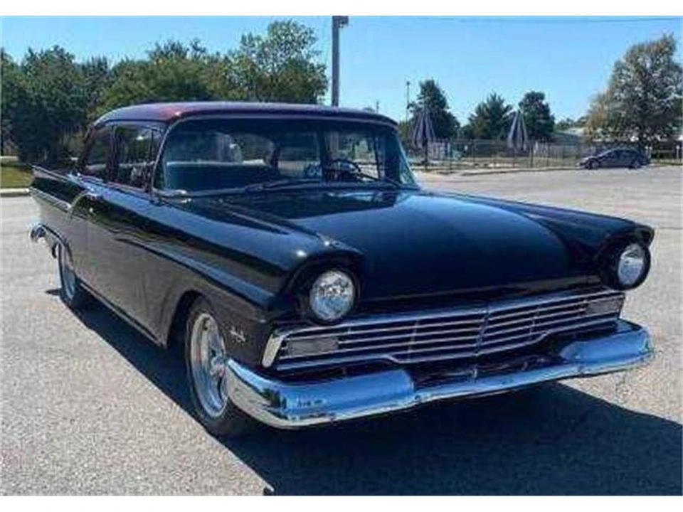 1957 Ford Customline - Image 6 of 7