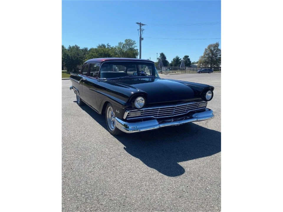 1957 Ford Customline - Image 2 of 10