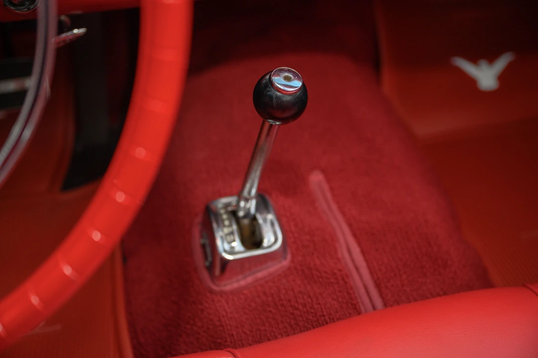 1957 Ford Thunderbird 1st Gen - Image 24 of 31