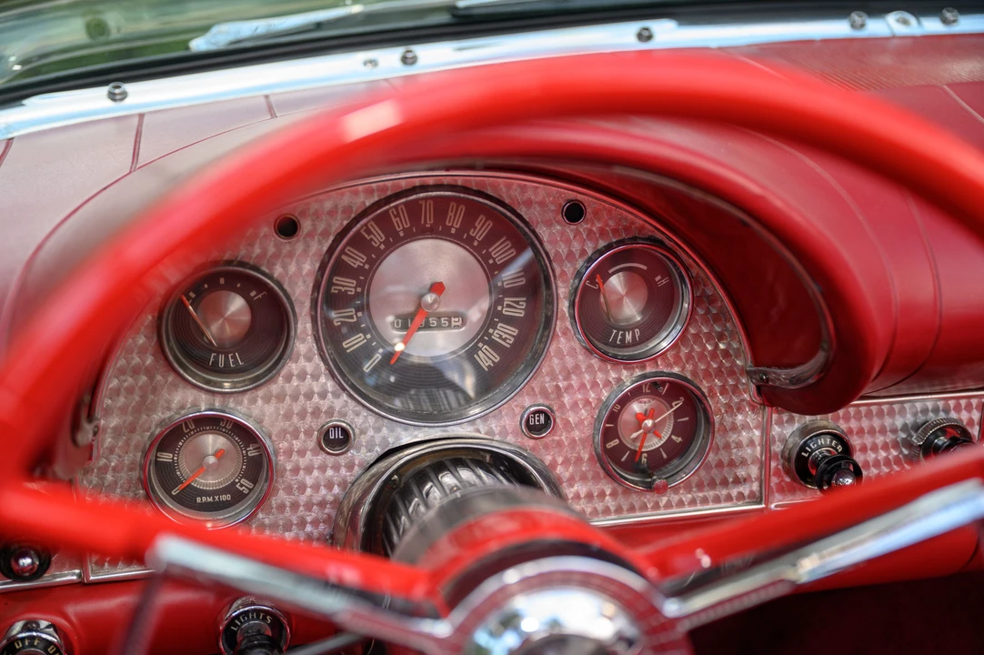 1957 Ford Thunderbird 1st Gen - Image 21 of 31