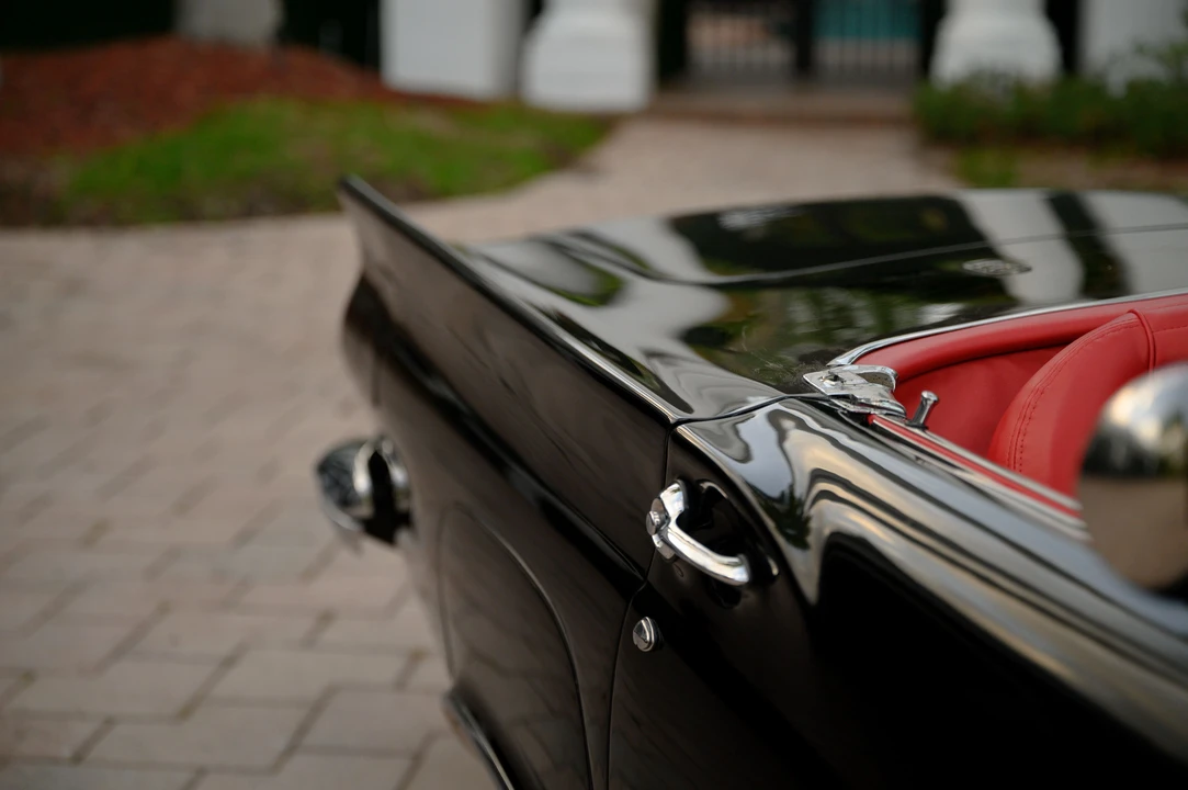 1957 Ford Thunderbird 1st Gen - Image 30 of 31