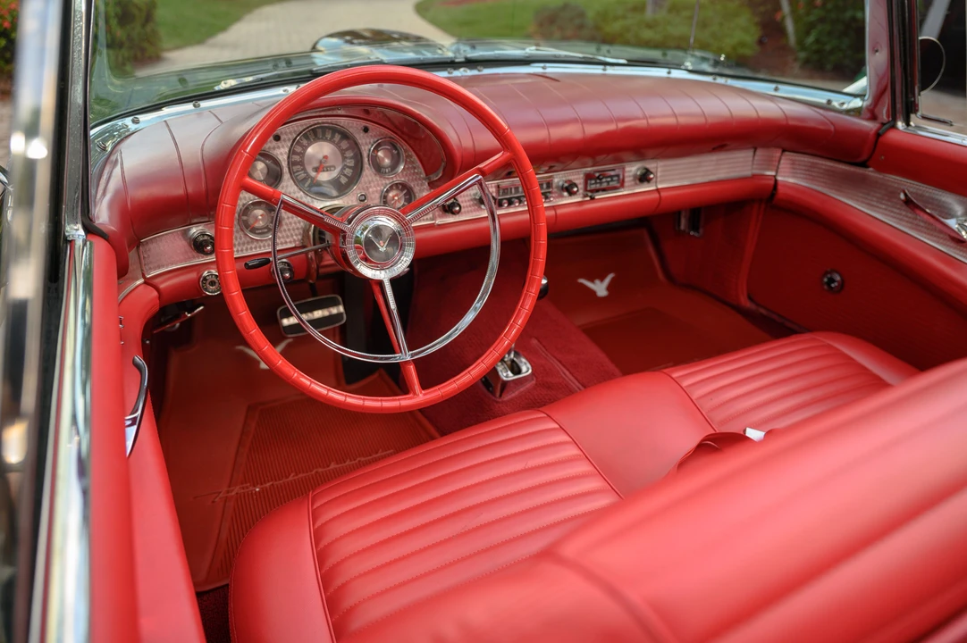1957 Ford Thunderbird 1st Gen - Image 29 of 31