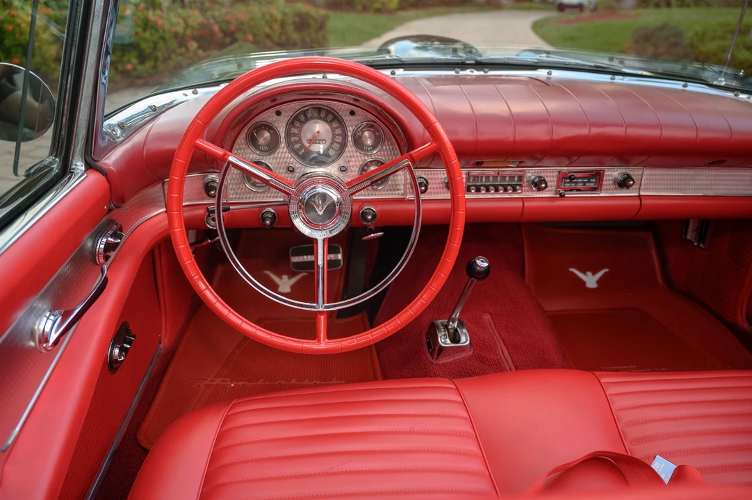 1957 Ford Thunderbird 1st Gen - Image 23 of 31
