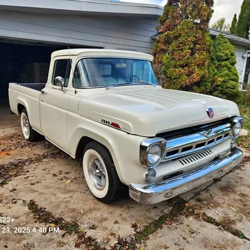 1957 Ford F1