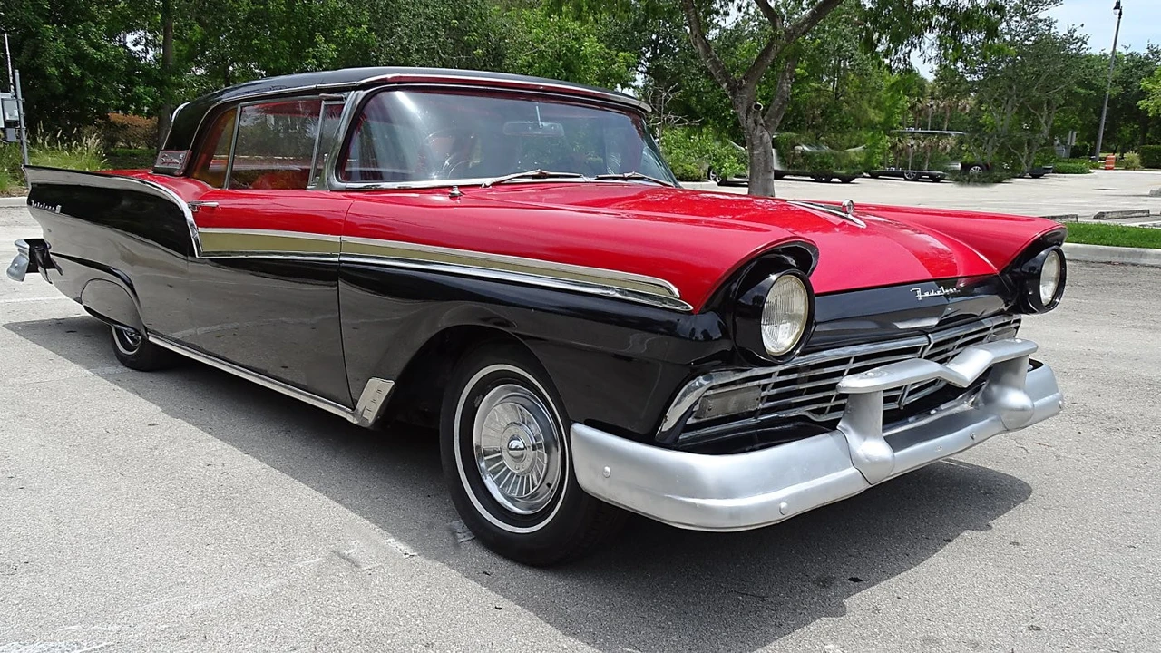1957 Ford Fairlane 2nd Gen - Image 7 of 21