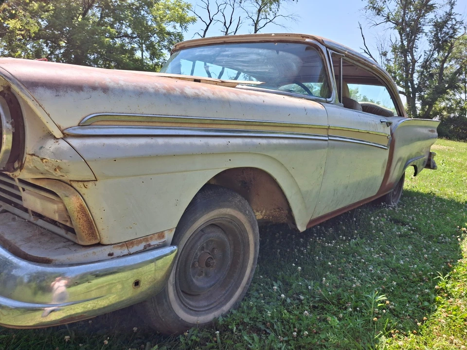 1957 Ford Fairlane 2nd Gen - Image 18 of 31