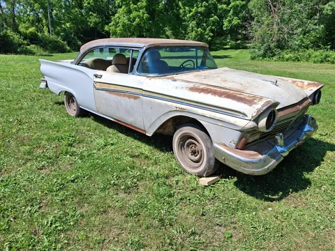 1957 Ford Fairlane 500