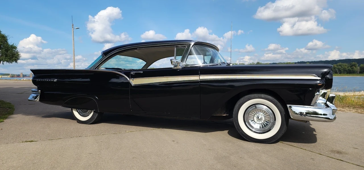 1957 Ford Fairlane 2nd Gen - Image 11 of 31