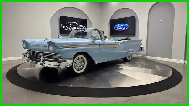 1957 Ford Fairlane 500 Sunliner Convertible