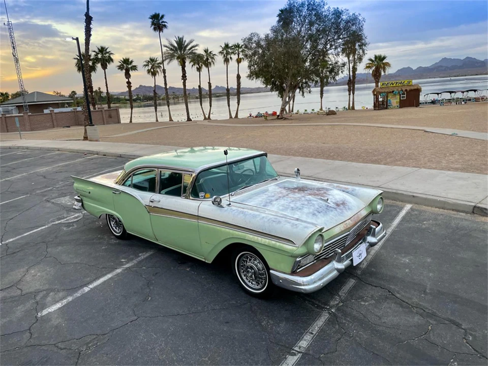 1957 Ford Fairlane 2nd Gen - Image 16 of 17
