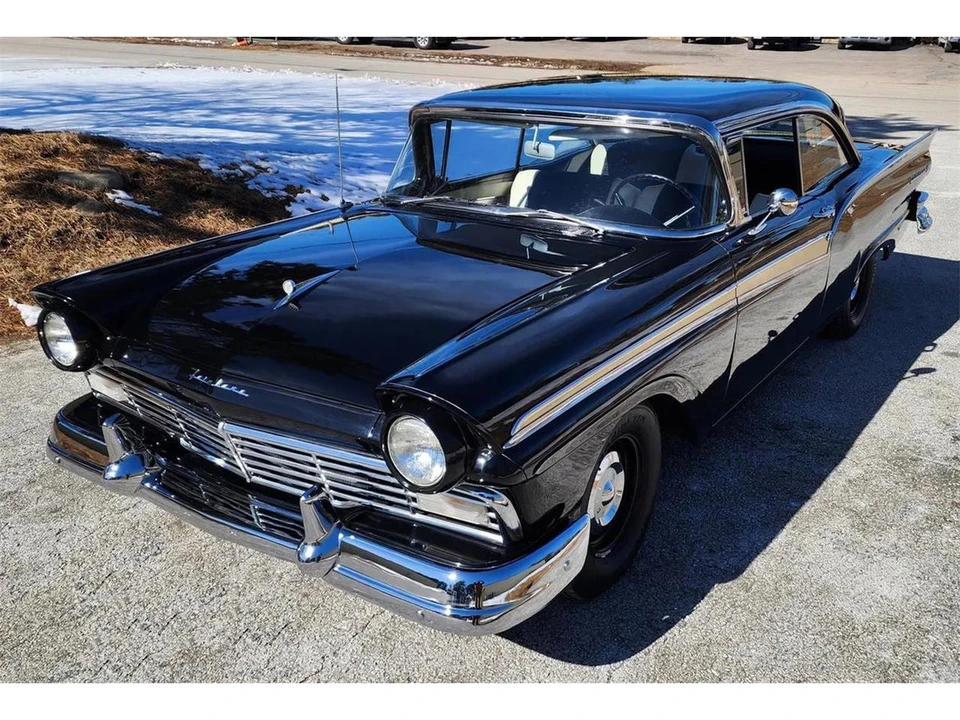 1957 Ford Fairlane 2nd Gen - Image 8 of 31