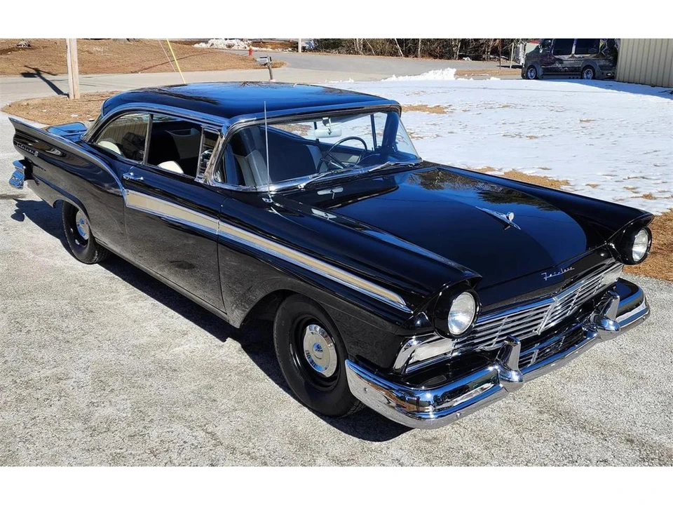 1957 Ford Fairlane 2nd Gen - Image 5 of 31